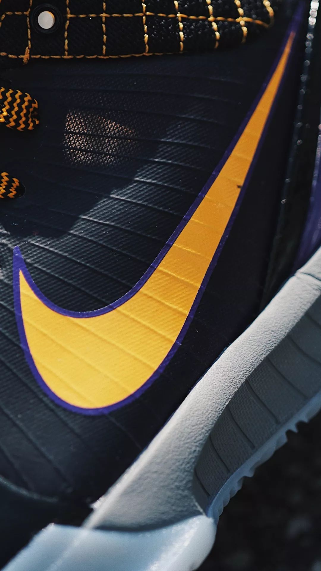 及时行乐让我珍惜每一天的时光nikekobe4protrocarpediemxh55开箱