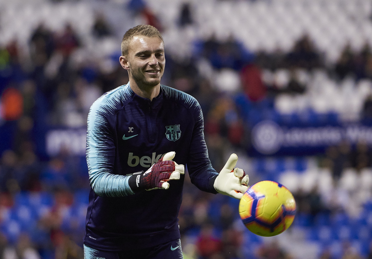 每体:西莱森距英超一步之遥,他已和埃弗顿西汉姆接触