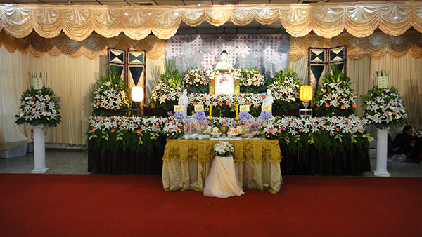 入殓前的黄纸覆尸有何传统讲究