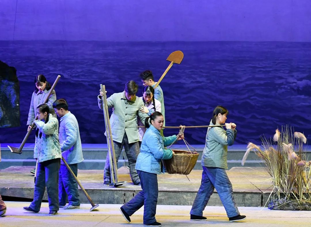 生动诠释了"艰苦创业,奋发图强,无私奉献,开拓创新"的大陈岛垦荒精神