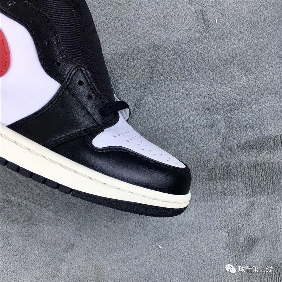 乔1新黑脚趾airjordan1retrohighoggymred货号555088061