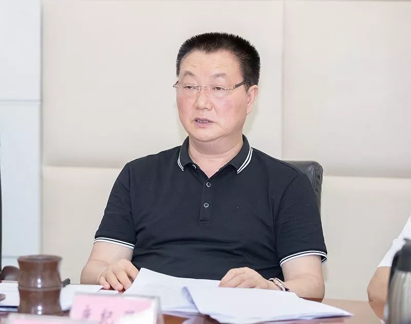 区人大常委会召开党组中心组学习会和第五十一次主任会议_康纪强