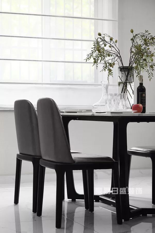 莫兰迪色营造优雅高级的灰色质感