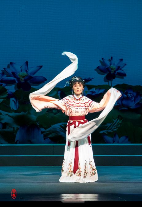 海外华人疯狂追戏两地协作越剧追鱼32年后再登新加坡