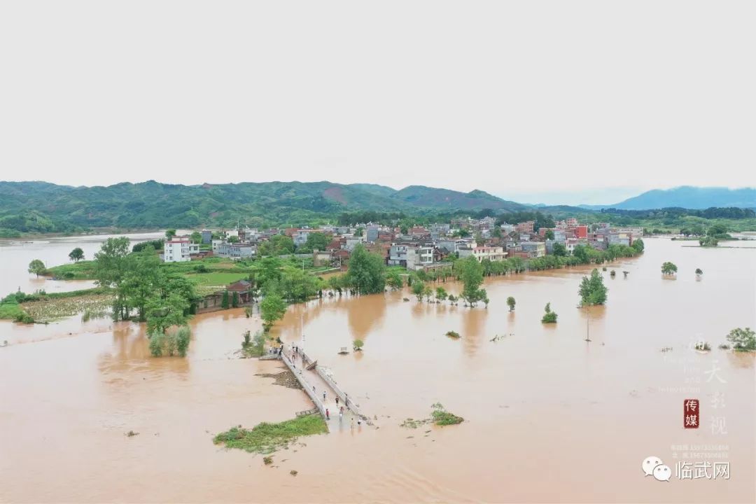 航拍连续暴雨临武多地涨水受灾