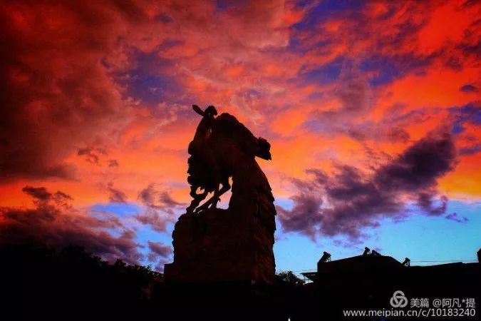 凤翔惊现火烧云