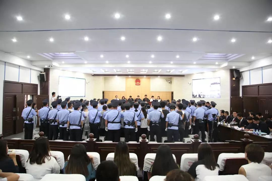 今日滨州郭永波等26人涉嫌组织领导参加黑社会组织等罪开庭