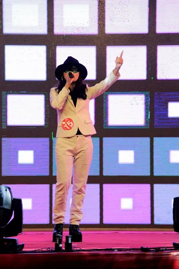 今天除了吉尼斯还有一场超级震撼演唱会免费看你确定不来