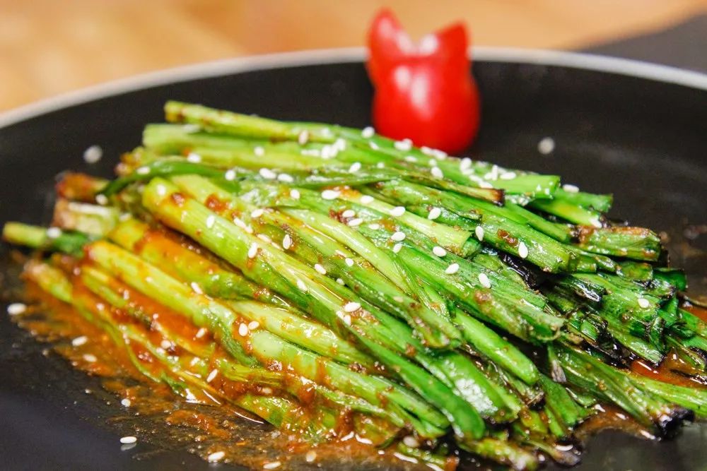 还可以俯瞰到整个安阳市政广场的夜景!_铁板