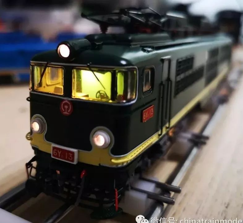 6y2电力机车模型三