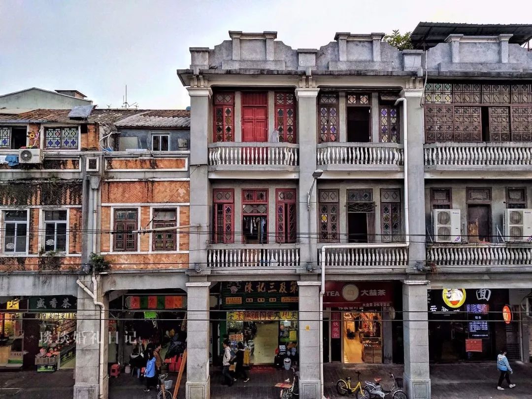 90后小夫妻爆改百年骑楼民宿成网红双双入选福布斯榜还登上天天向上连