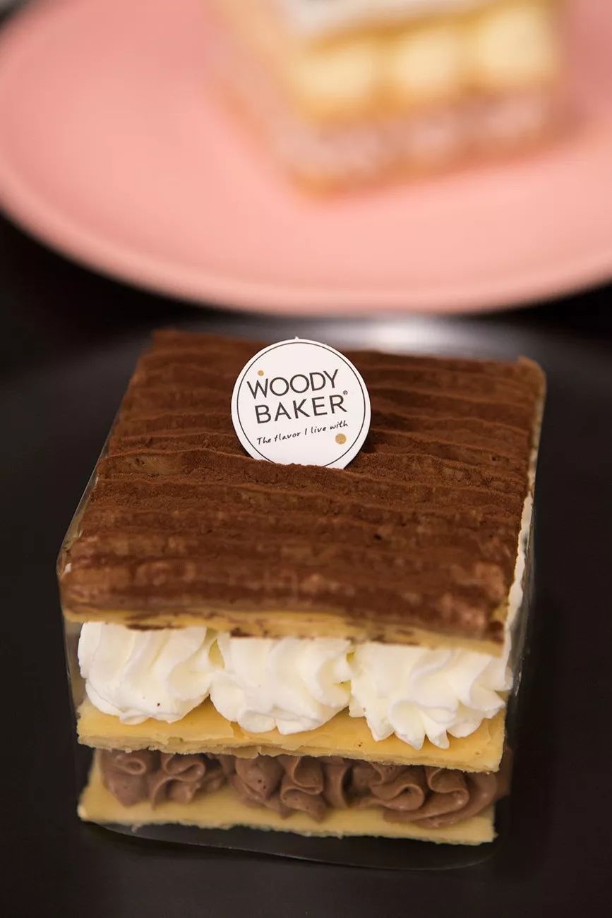 woodybaker6月15日开业派对买一送一等你撩