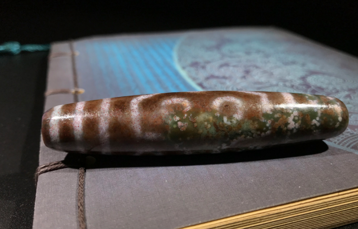原创文玩界奢侈品之天珠欣赏天珠承载着日月的精华缔造古老的文明