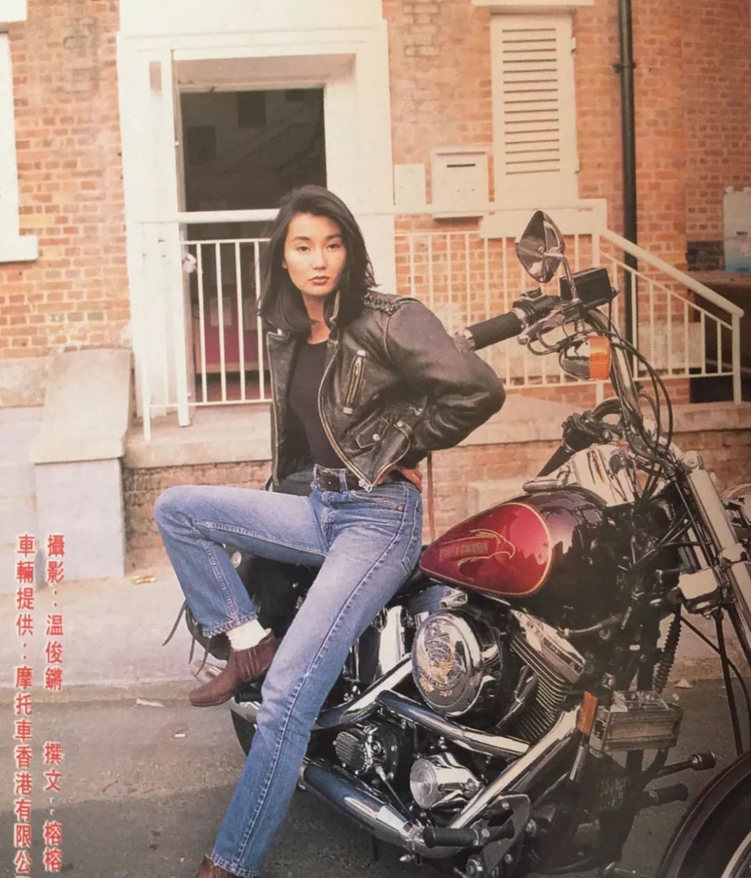 张曼玉一身机车装配上重要牛仔裤,帅气95u领港风可以参考95很有