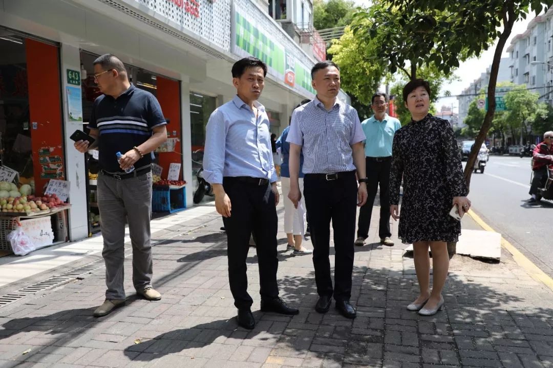 创全在线沉思不足抓紧补漏淞南镇领导赴创全点位紧盯问题整改