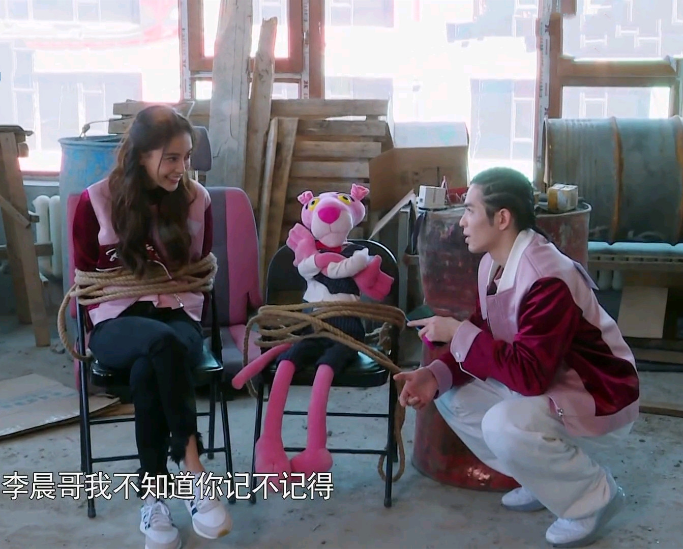 奔跑吧:杨颖发出"灵魂拷问",萧敬腾撒娇