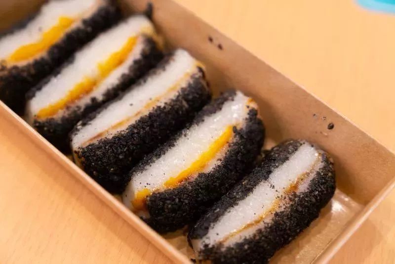 风靡韩国南大门的米糕登陆玉环请你免费吃打糕又软又糯嫩到拉丝