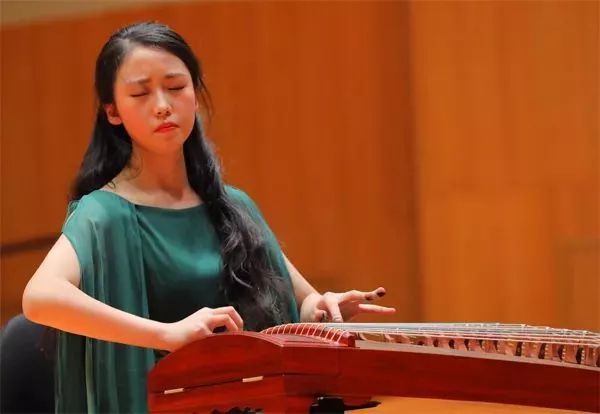 现场视频来袭张雨轩古筝独奏音乐会在北京震撼上演