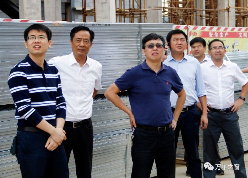 刘德年工业日现场解决实际问题