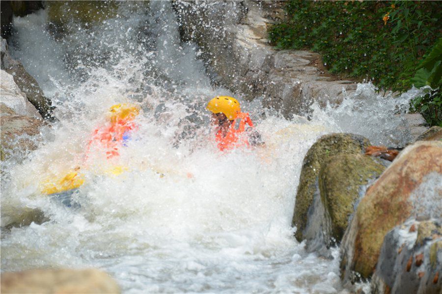 【2019灵山荔枝节】荔枝节期间罗阳峡漂流特推出68元漂流活动!