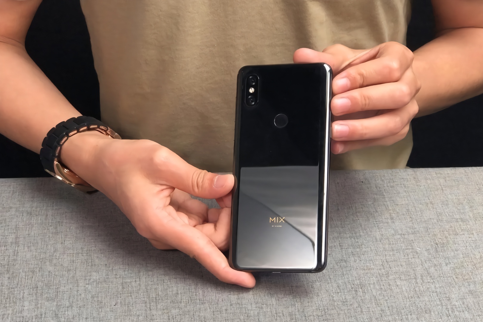 2699元买的小米mix3上手一瞬间这还是小米