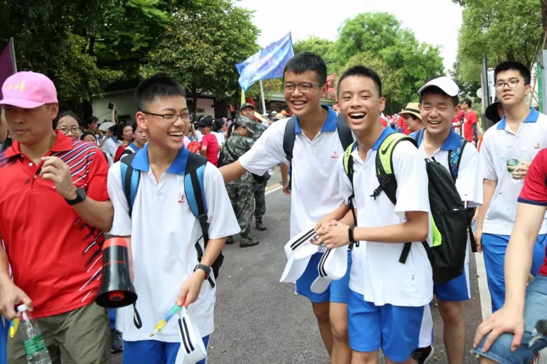 中考前夕广大附中教育集团初三年级完成了一次壮举