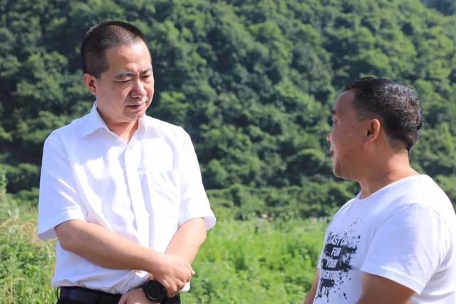 动态花溪区委主要领导调研燕楼镇