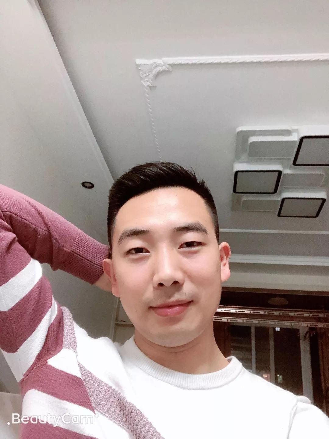青年头发型图片男