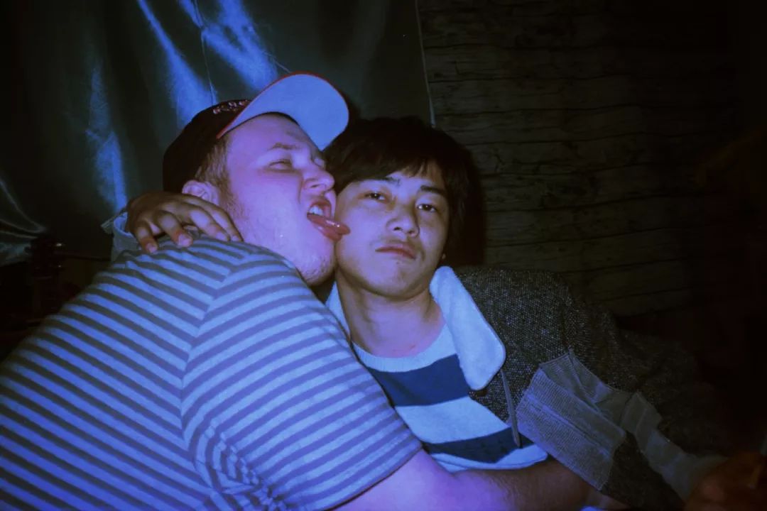 塑料乐队签约兵马司唱片-搜狐大视野-搜狐新闻