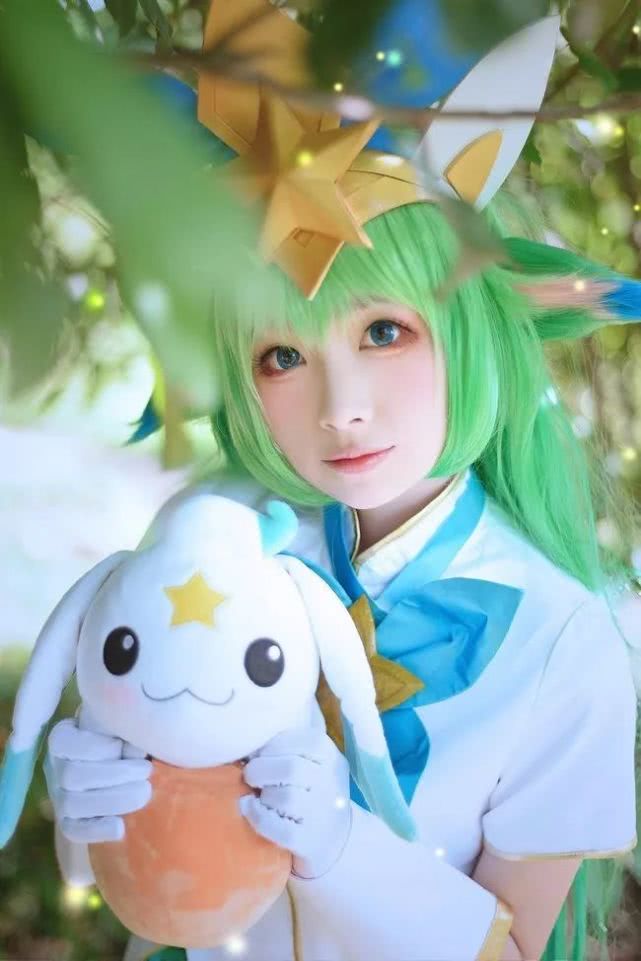 英雄联盟cos璐璐