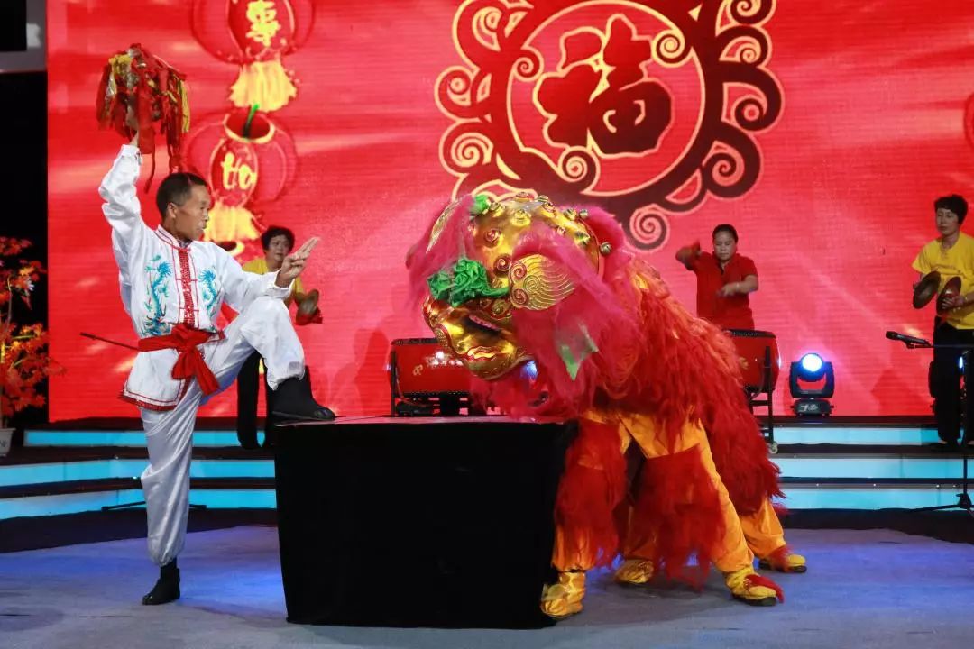 金色梦舞台小相村里的传承人薪火相传把小相狮舞带向国际