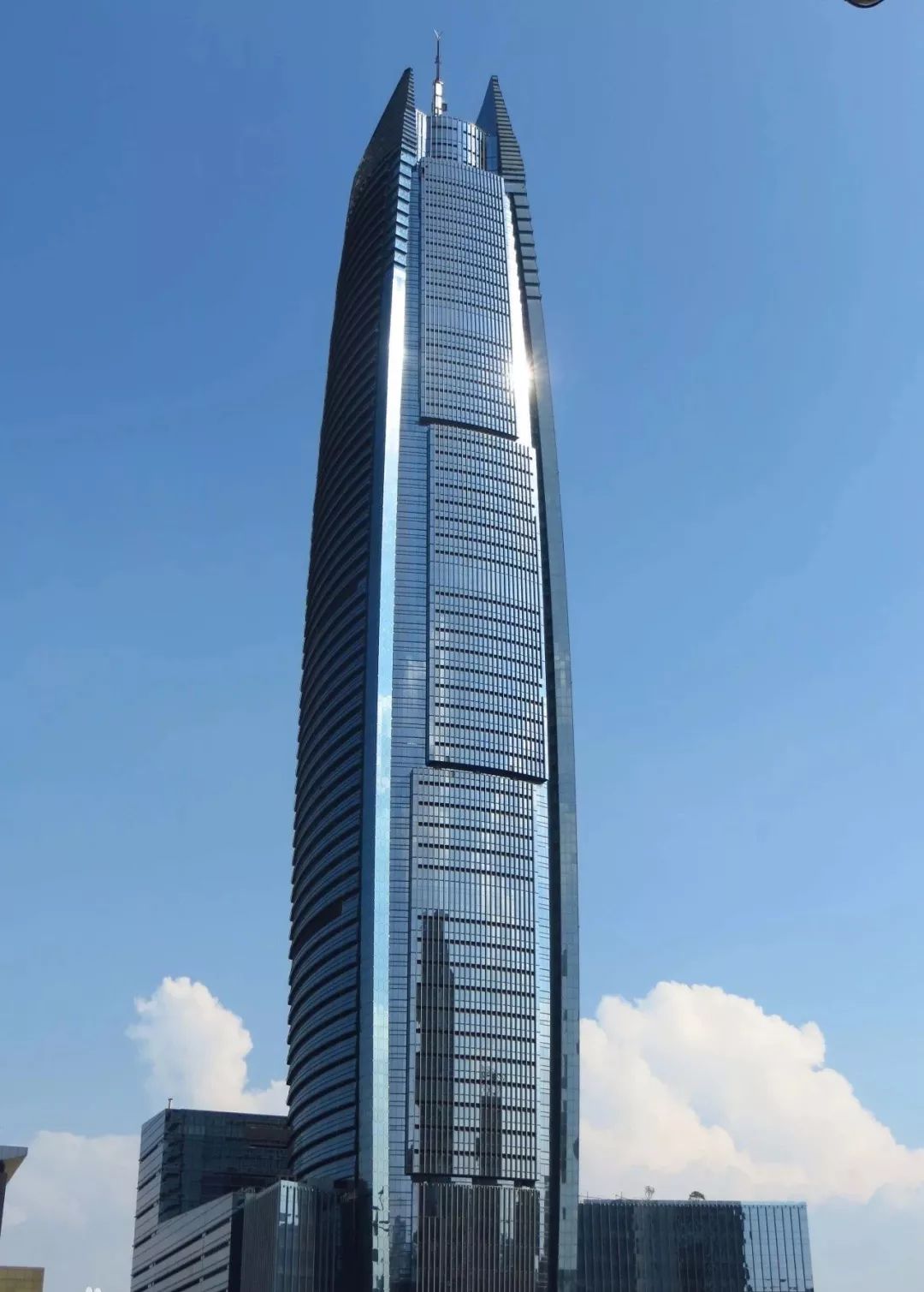 东莞热门商圈停车场大pk国贸槽点最多网友购物1小时寻车3小时