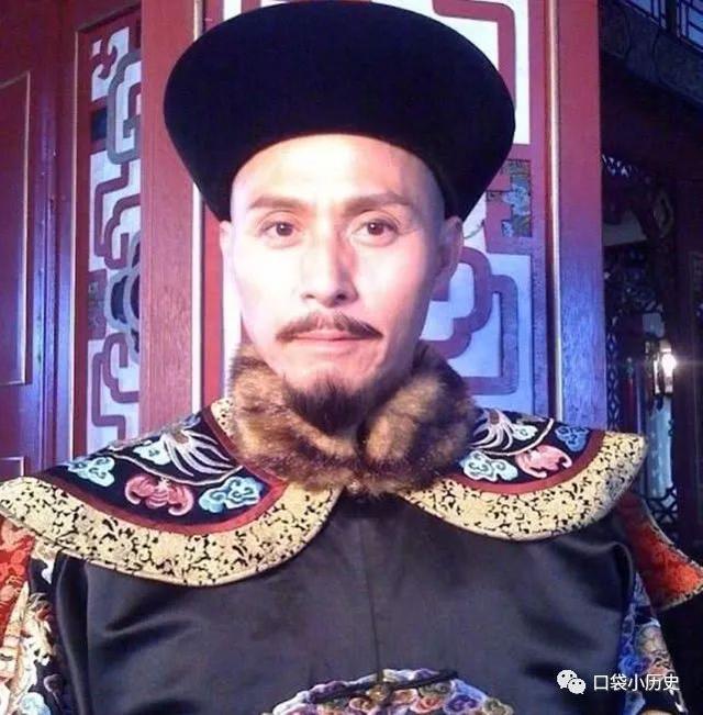 王公大臣们何尝不明白慈禧的心理,于是大家公推淳亲王奕誴,跪在同治