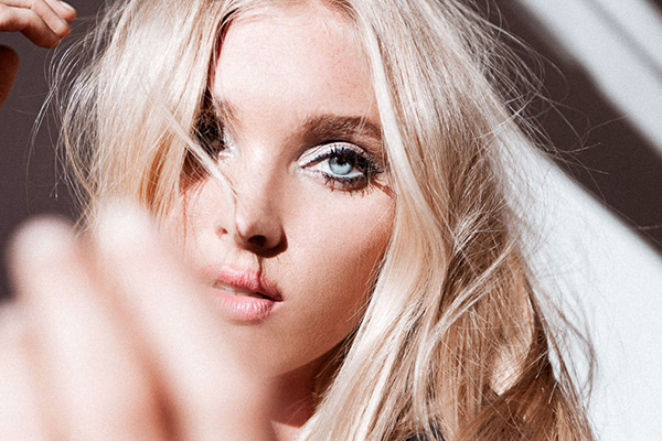 维密超级模特elsa女王的美妆小心机不小心泄露了!