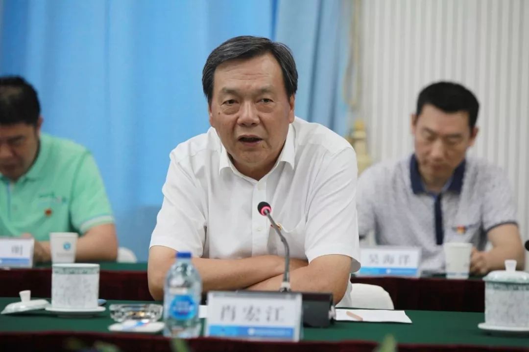 肖宏江同志讲话邓玉敏指出,在湖北省委省政府,三峡集团正确领导和大力