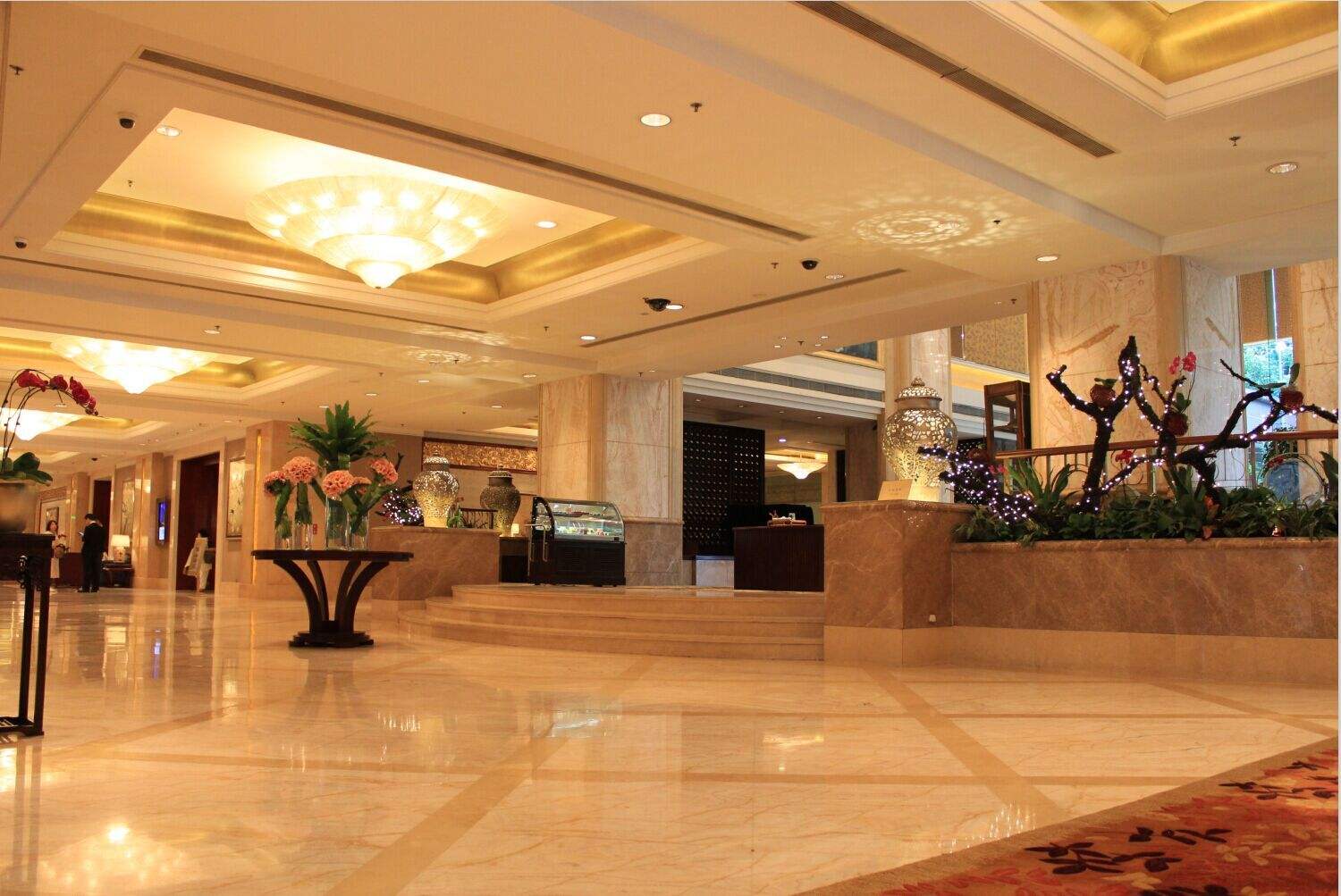 因此目前的月子会所市场,还处于蓝海.