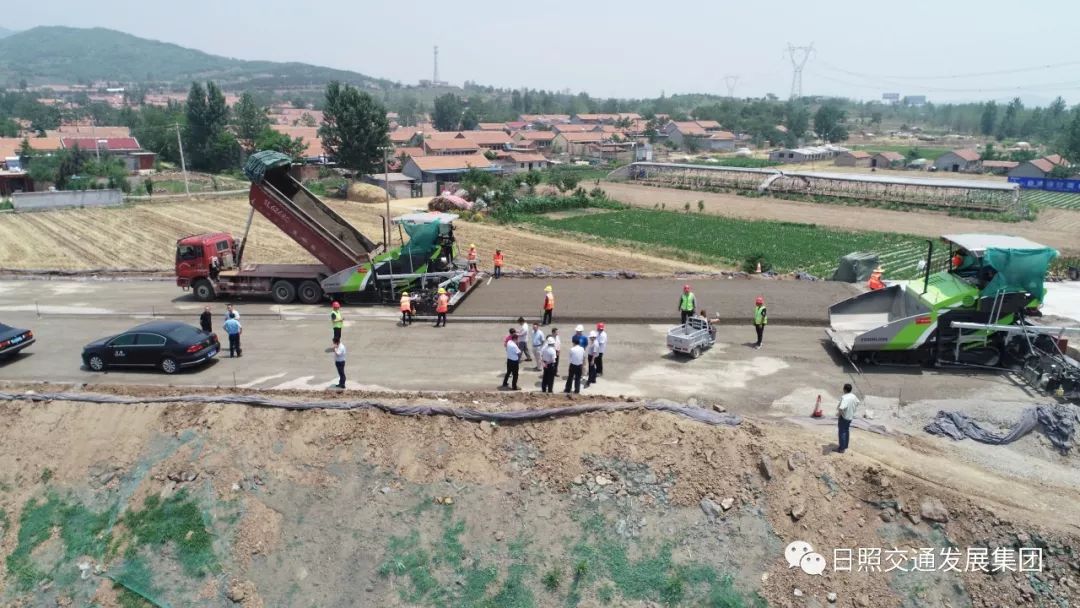 莒县副县长田洪生督导龙坪路项目建设情况