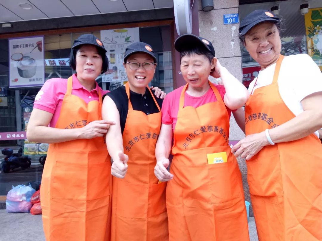 喻孝樟前行:李静仪结行:何华清后勤:陈金娣,廖带妹,卢凤仙文宣:刘锐萍