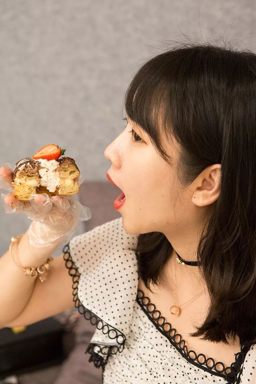 woodybaker6月15日开业派对买一送一等你撩