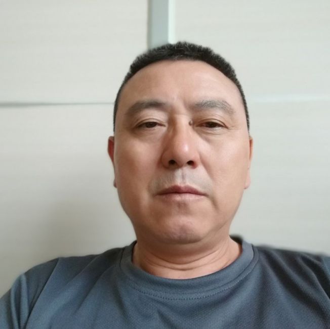 1 钱爸爸#我的国潮爸爸#父亲节之际,南京正荣通过内部征集,组织员工晒