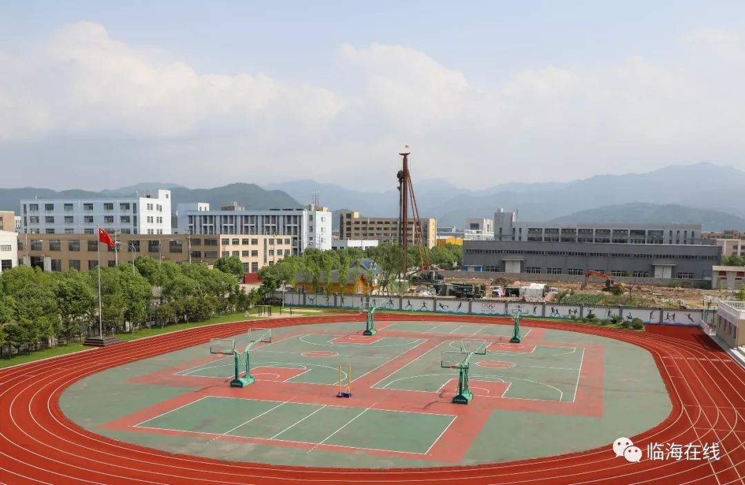 学校参加台州市2018学年第一学期期末统考,三门启超全体227名志愿生