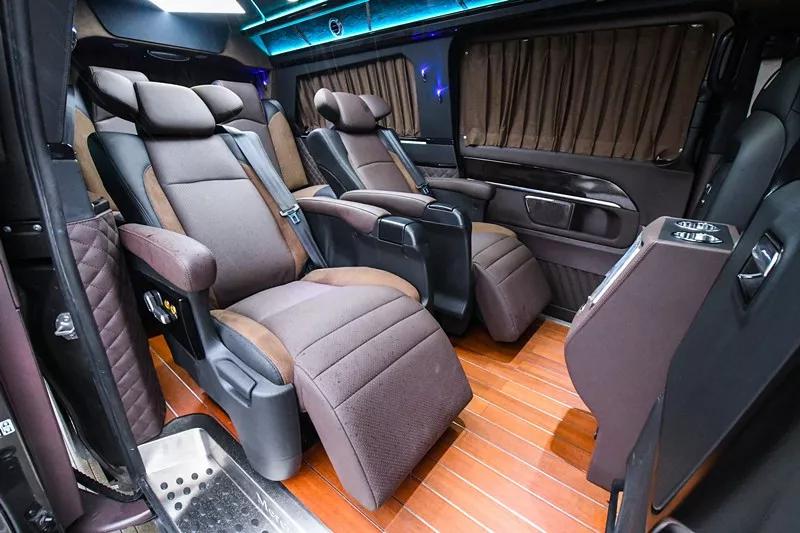 奔驰v-class商务房车 "畅享飞机头等舱的独特尊贵"