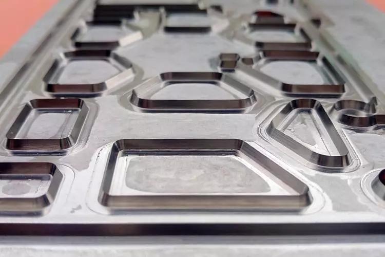 蚀刻刀模的日常维护及注意事项,不可忽略!