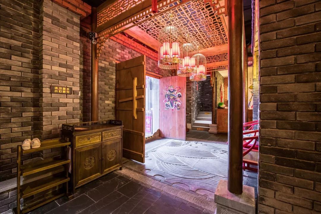 99抵100网红小龙坎陪你爽一夏