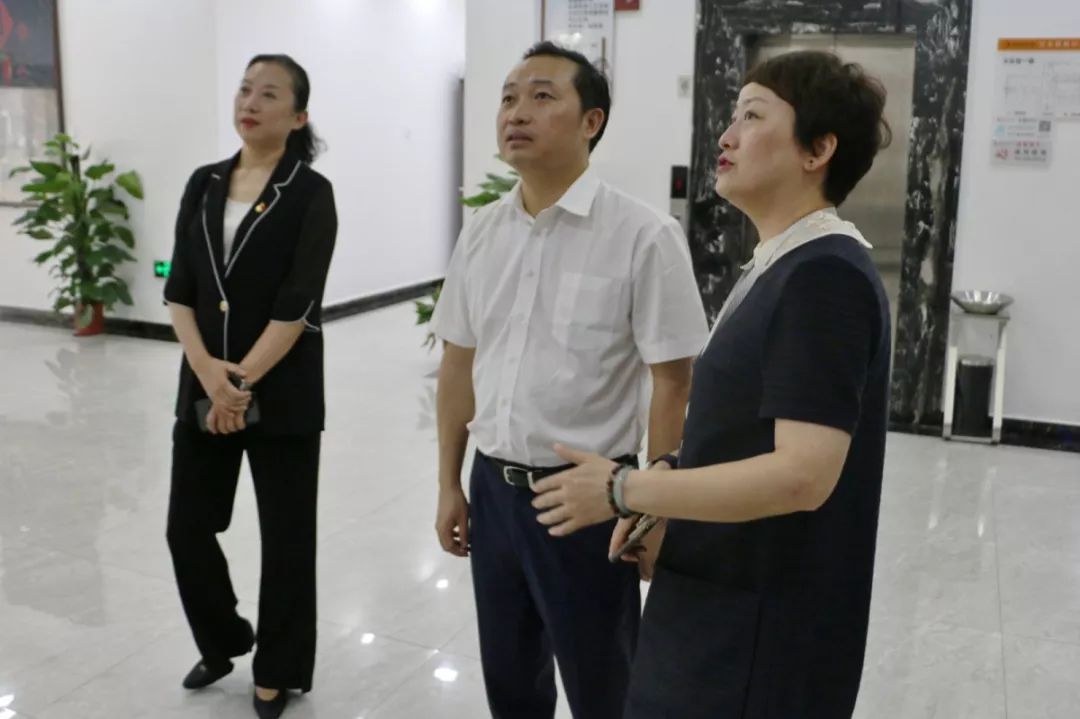 近日,市纪委书记吴巨培莅临我馆视察工作