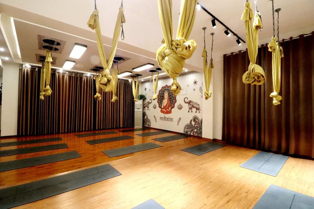 静波瑜伽丨6月15日试营业啦特惠钜献好礼搬回家