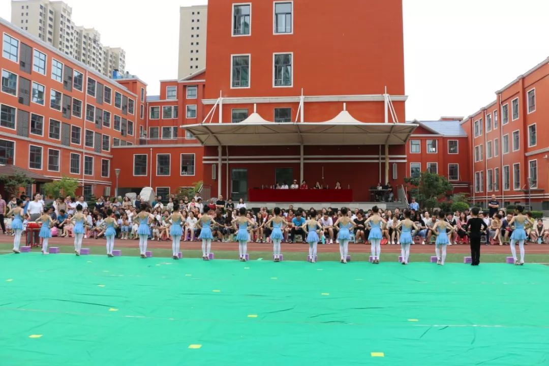 由兴趣而开始因热爱而坚持临汾市御景小学兴趣课汇报展演活动