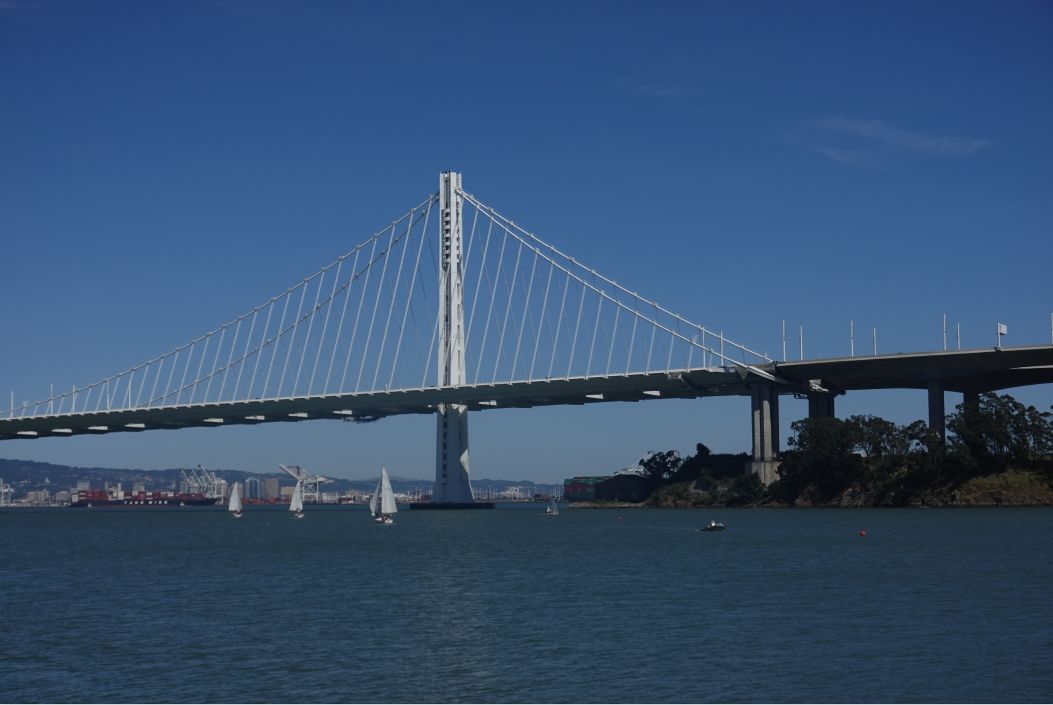 勇士logo的海湾大桥而事实上,有很多人以及在网上搜索勇士胸前logo