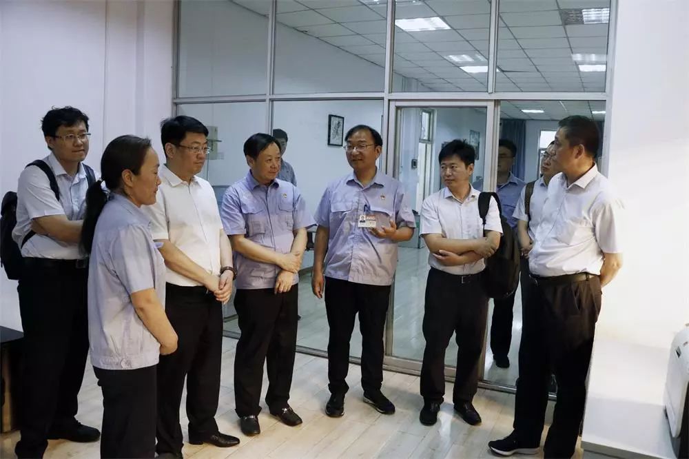 头条 | 中航汽车公司党委书记,董事长刘平一行到新航调研