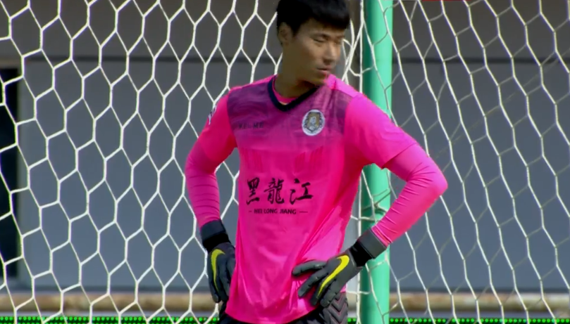 原创从0-1到2-1!中超准保级队上演逆转,裁判发飙10秒出示2红牌